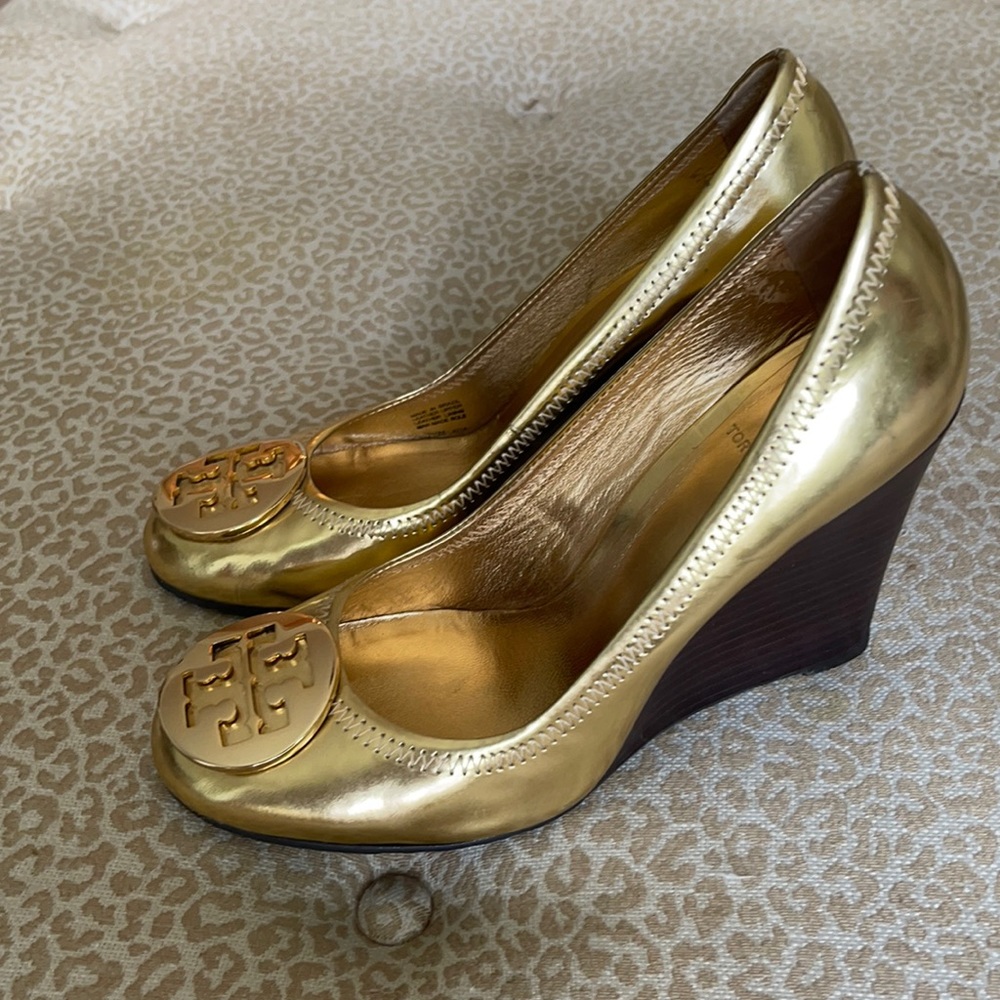 Tory Burch Gold Wedges Like New